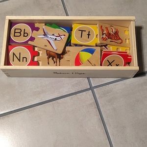 Melissa Doug wooden puzzle game toy
